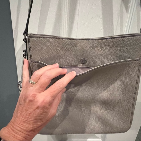 Michael Kors Light Tan Crossbody Bag - Picture 4 of 7